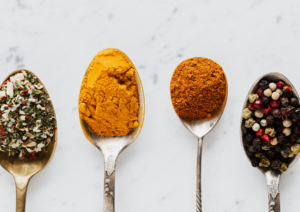 5 bonnes raisons de consommer plus d'épices
